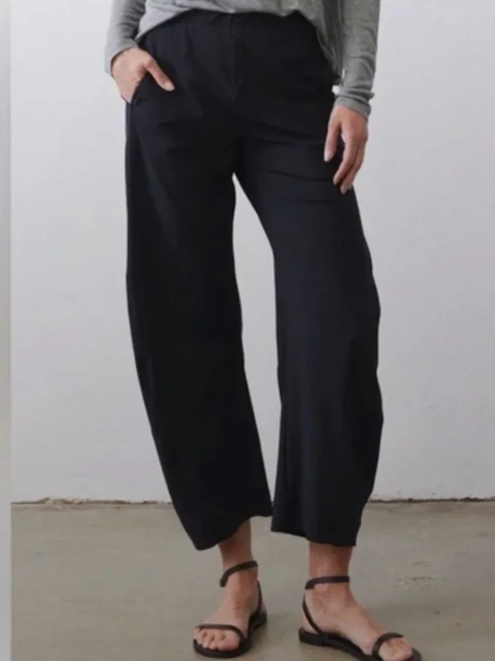 RUTI THE PETITE ON THE LOOSE WORK PANTS- Black 12 Petite - Picture 4 of 4